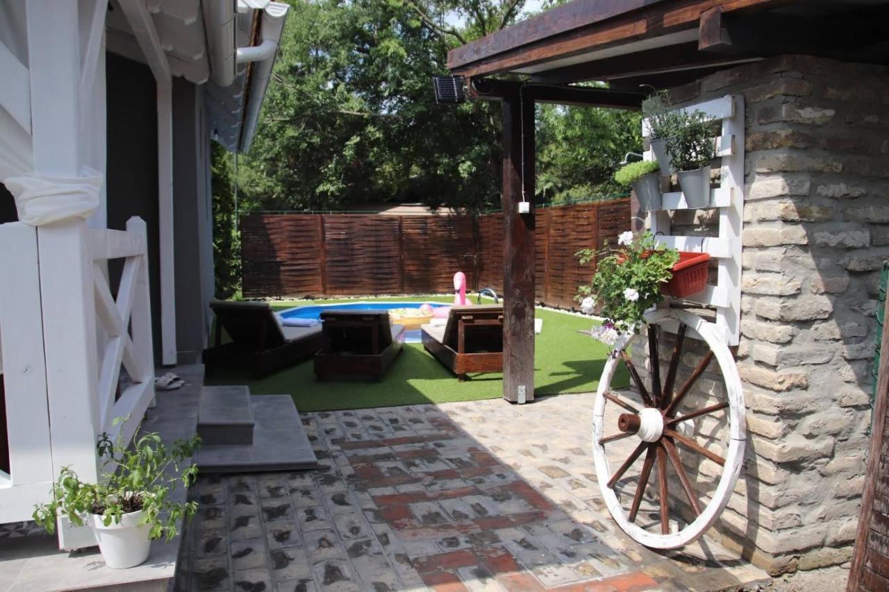 Palic Vila Masa Pr Emina Stipancevic Exterior photo
